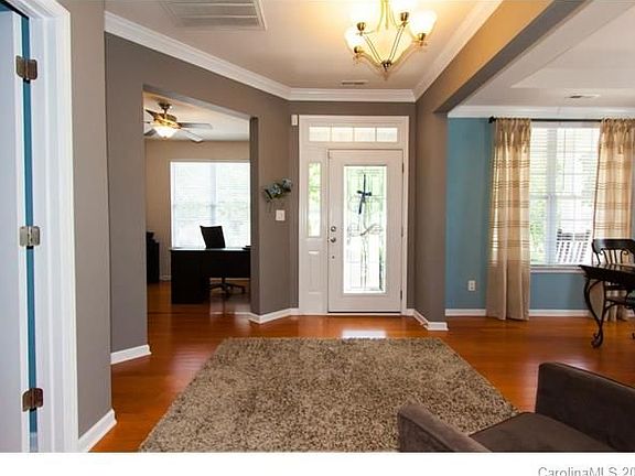 3rd image of 13603 Delstone Dr