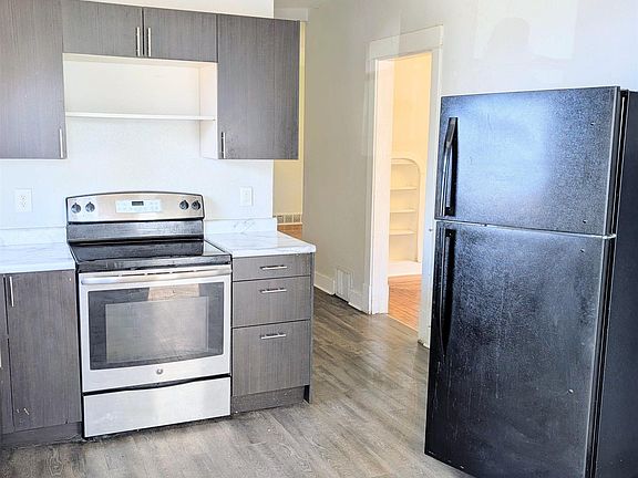 4th image of 118 Allen St