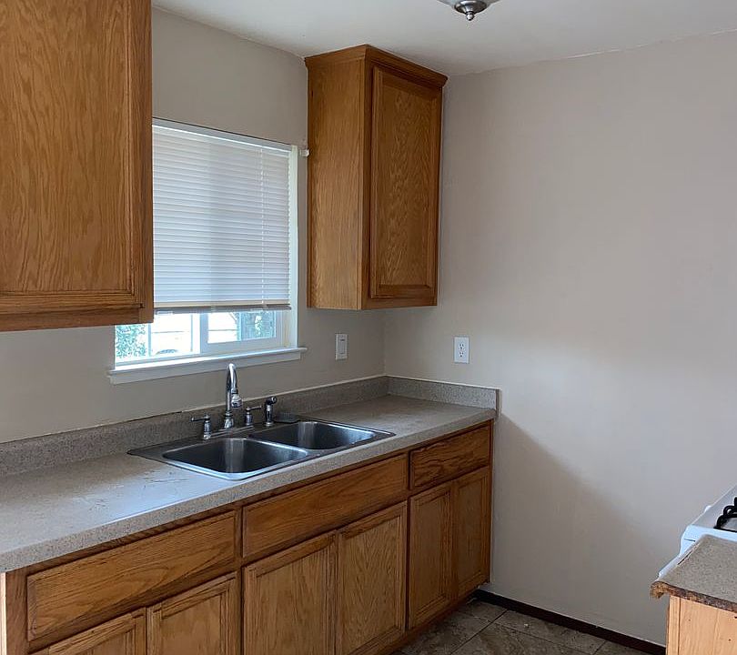 1st image of 9655 Lake Natoma Dr