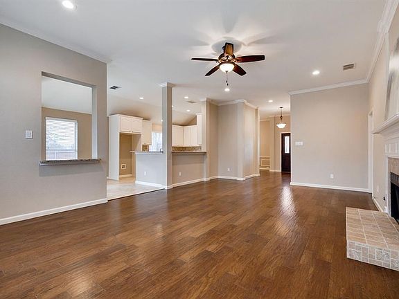 3rd image of 3717 Welborne Ln