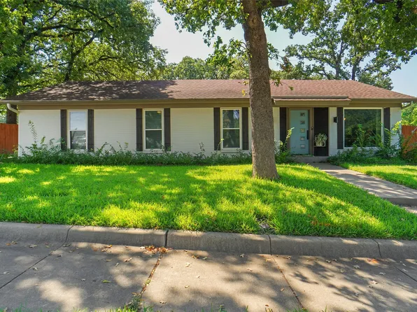 101 W Ash Ln, Euless, TX 76039
