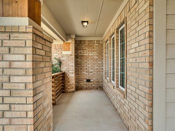 5th image of 3023 Wister Rd