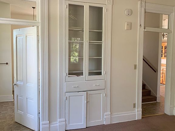 2nd image of 501 Arch St