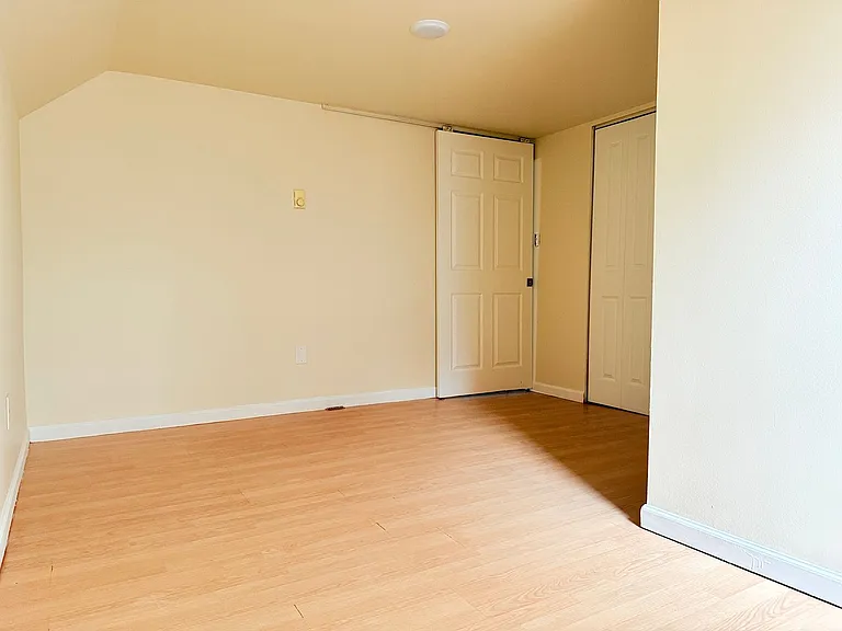 32715 Bi State Blvd — Photo 12