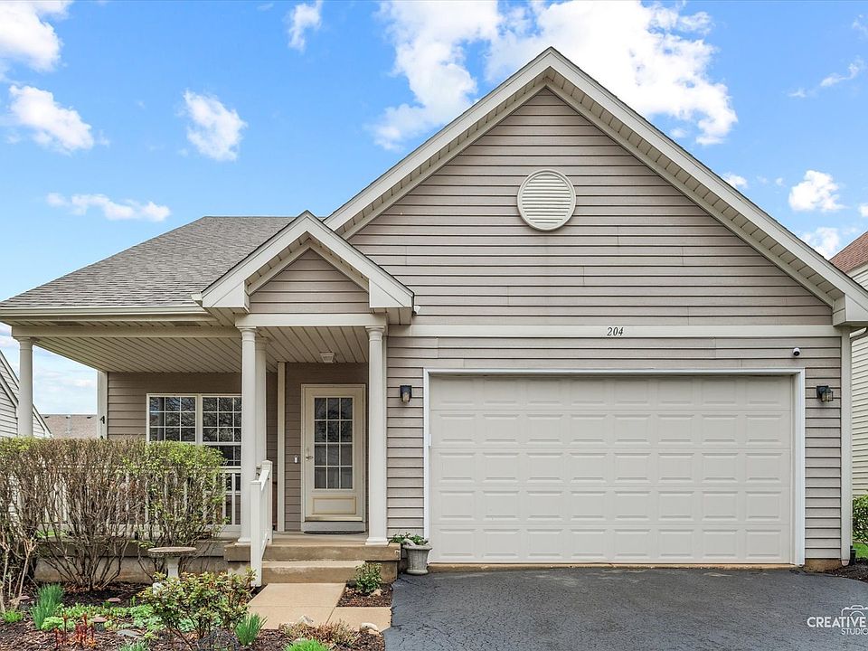 1st image of 204 Fairwind Dr