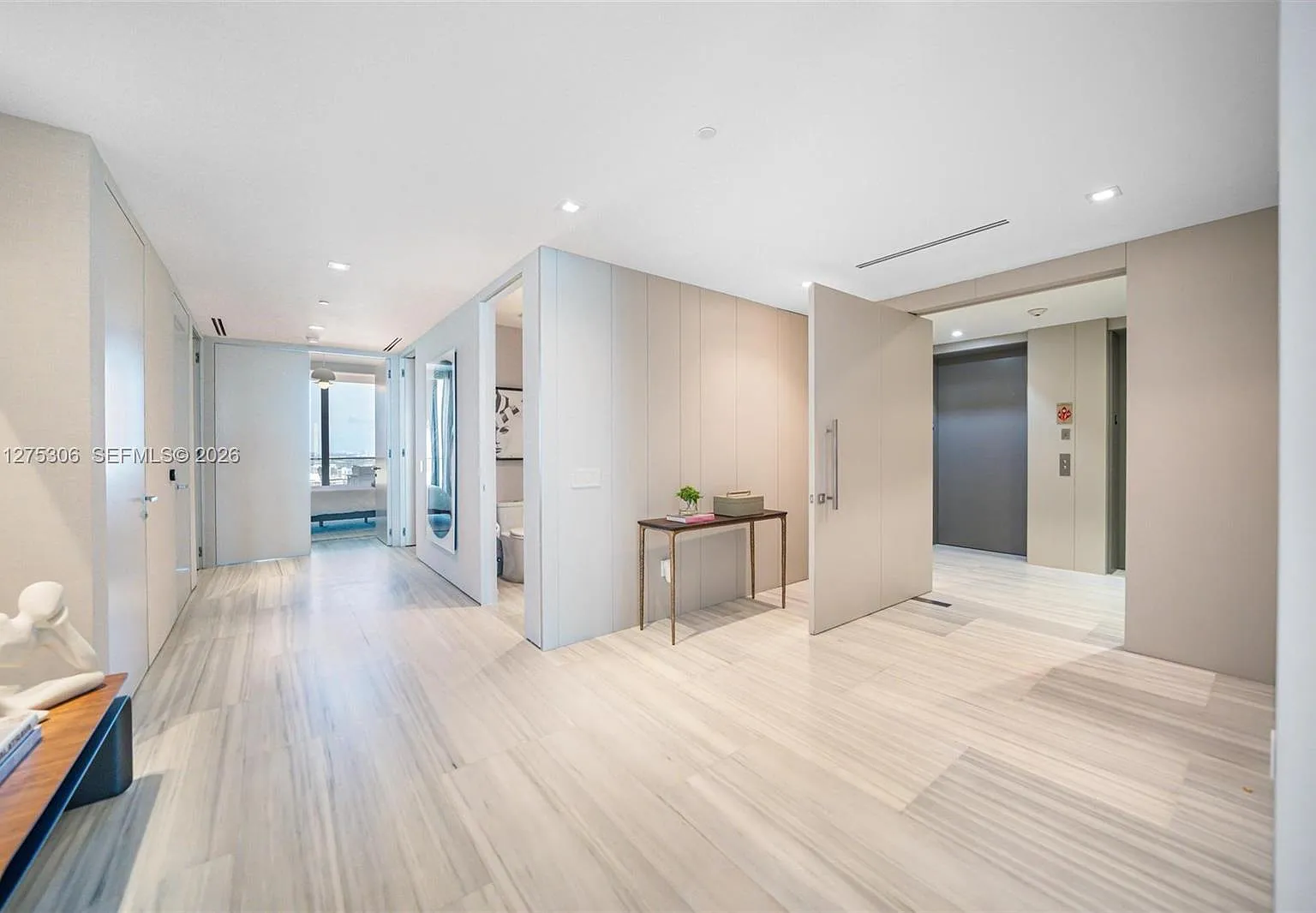 18975 Collins Condo — Photo 4