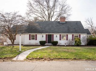 40 Glen Hollow, West Hartford, CT 06117