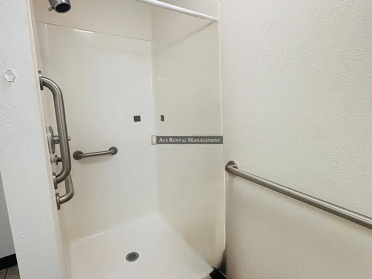 2905 Nederland Ave #107001001 — Photo 12