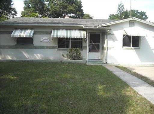 1st image of 5247 5th Ave S