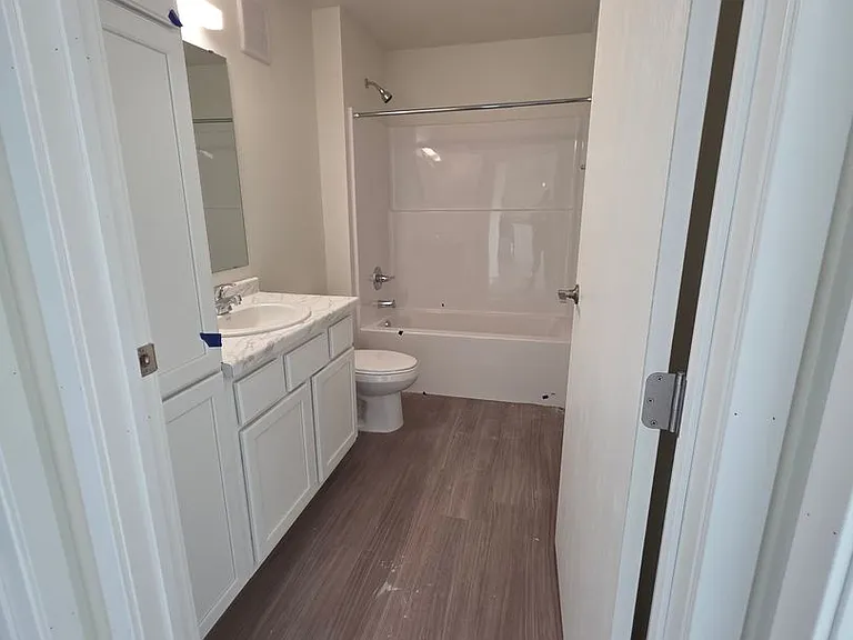 Rail10 Lofts — Photo 95