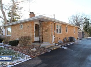 1506 Calhoun St, Bloomington, IL 61701