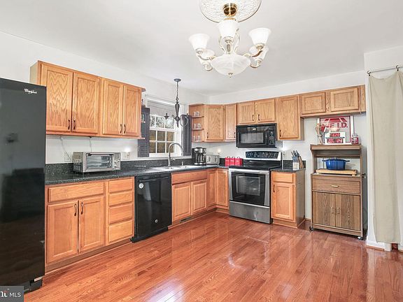5th image of 315 Sandy Ridge Rd