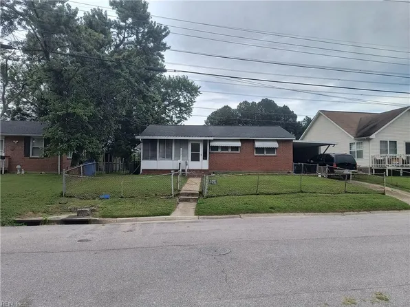 1317 Yeadon Rd, Chesapeake, VA 23324