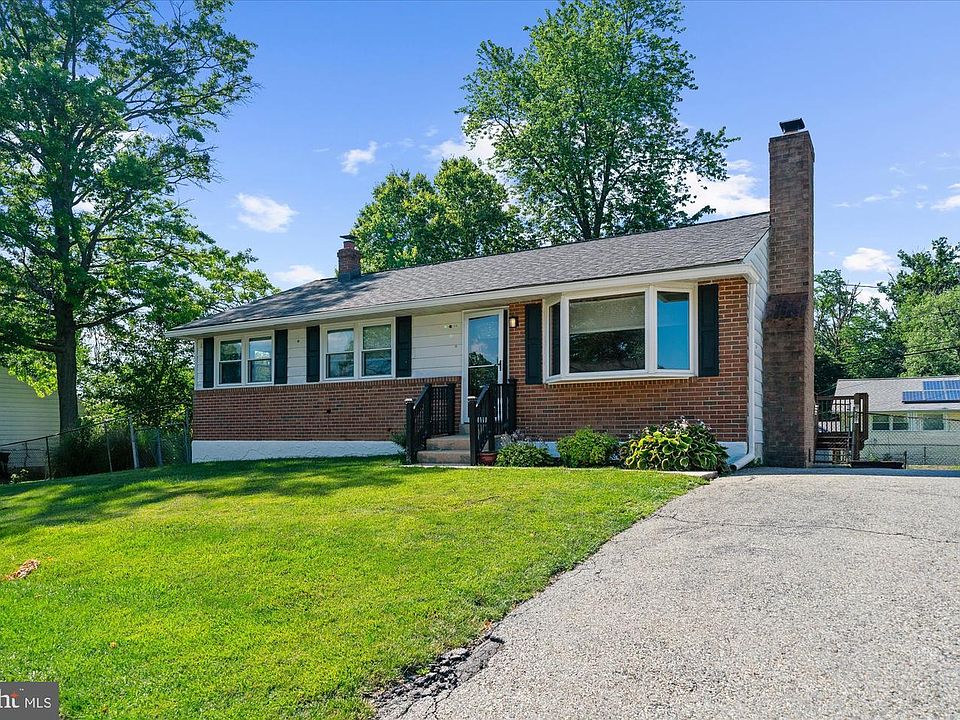 1st image of 264 Westfall Ave
