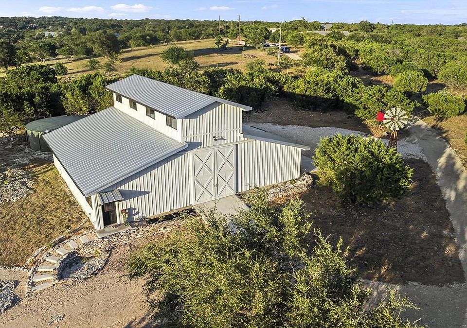 1st image of 103 Bluffview Cir
