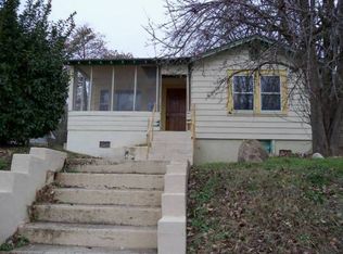 504 Martin Luther King Dr, Cartersville, GA 30120