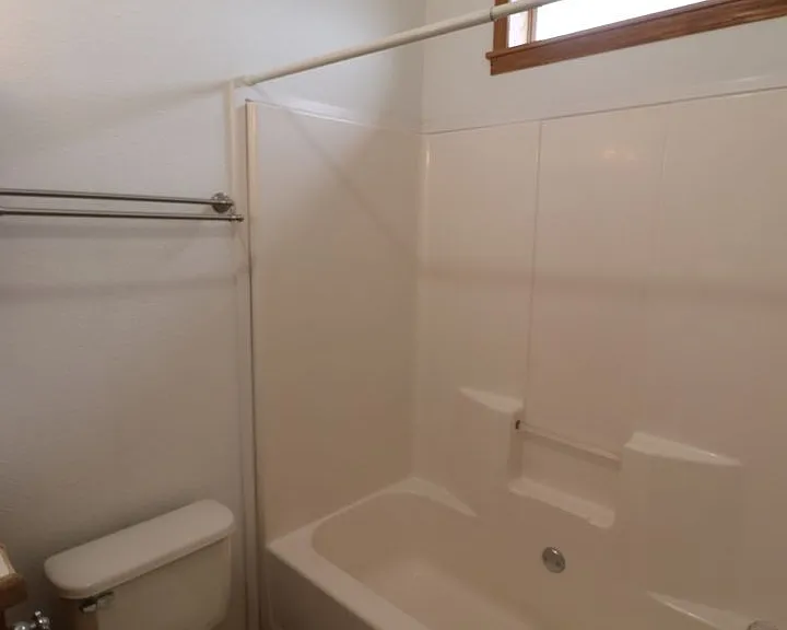 2116 Thompson Dr — Photo 30