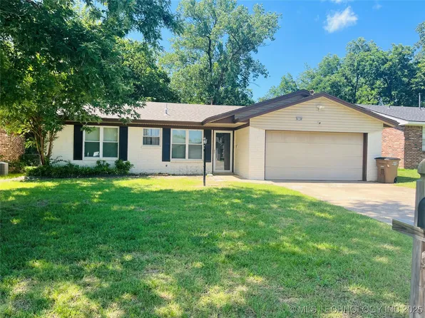 6130 W 42nd Pl, Tulsa, OK 74107