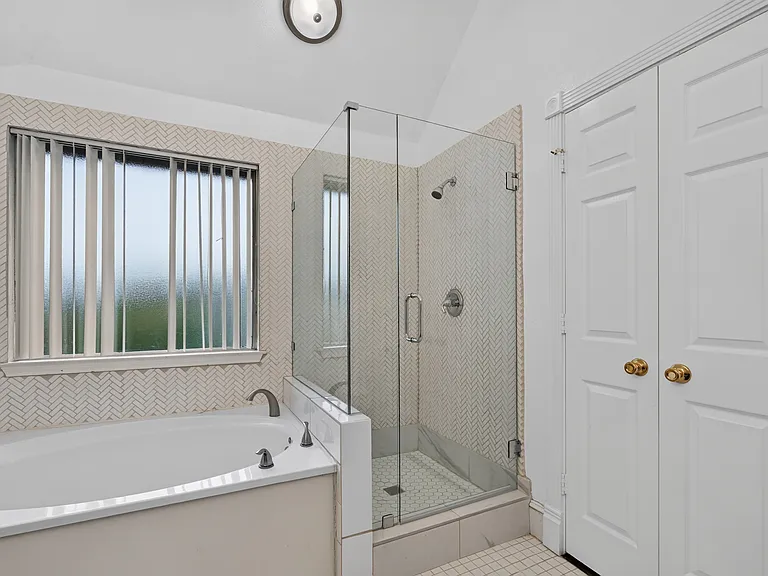 5900 Atlanta Dr — Photo 15