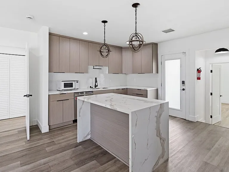 6415 Madden Ave — Photo 4