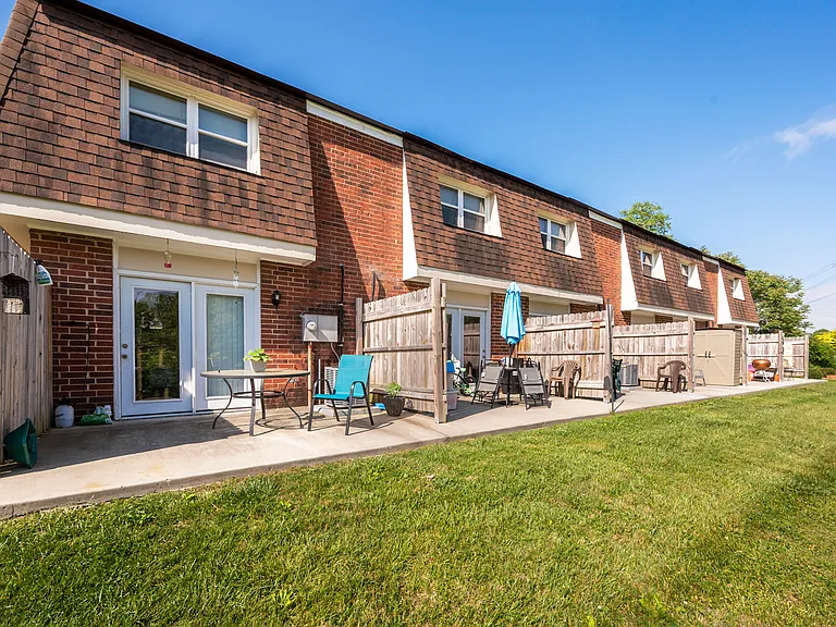 135 Ribet Ave SW #E-22 — Photo 10