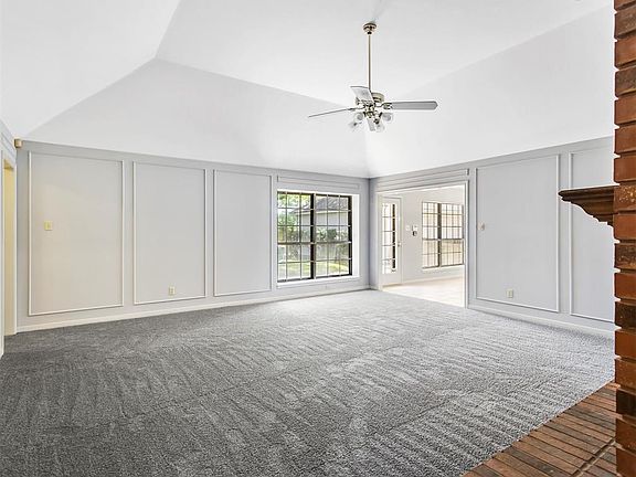 3rd image of 2301 Wicklow Dr