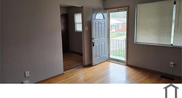 4446 Eminence Ave — Photo 4