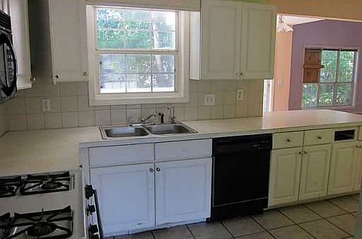 3rd image of 699 James Harbor Ct
