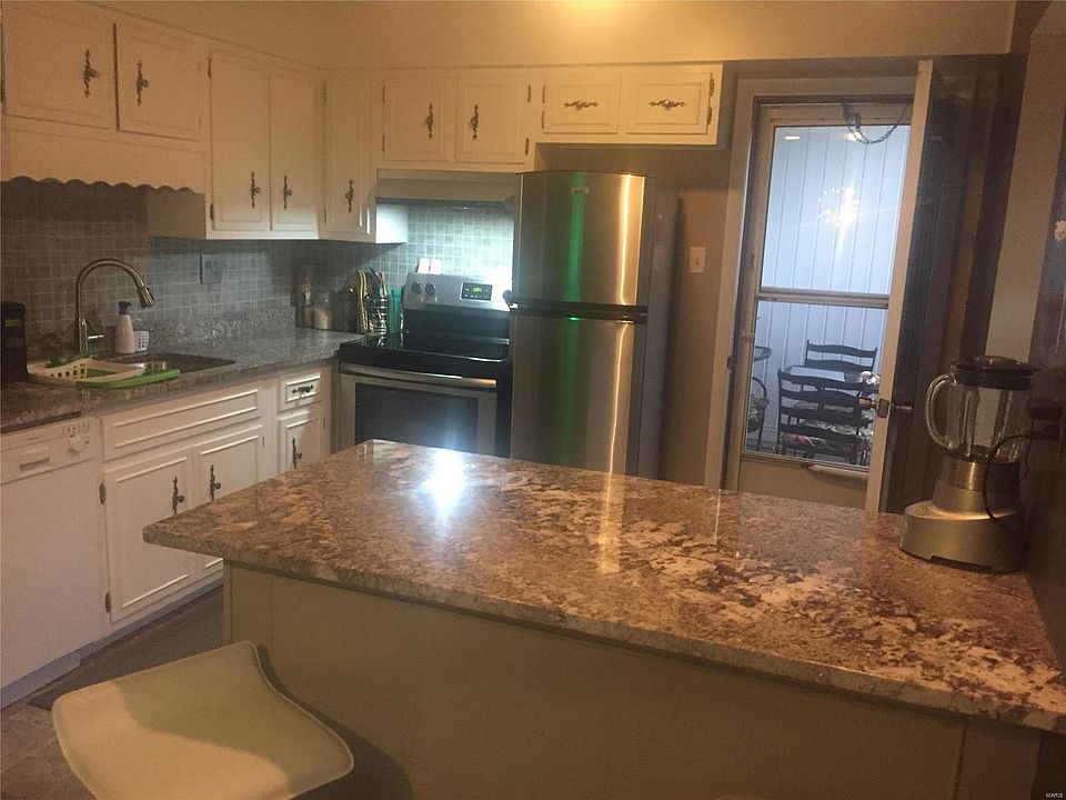 1st image of 808 Dumont Pl APT H