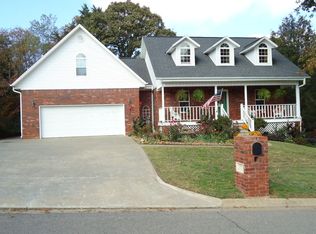 1512 Neptune St, Russellville, AR 72801