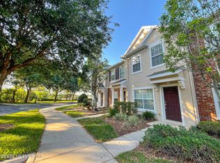 8049 Summerside Cir, Jacksonville, FL 32256