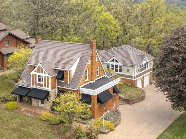 832 Ridge Rd, Ambridge, PA 15003