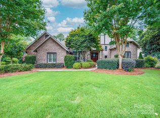 16806 Ashton Oaks Dr, Charlotte, NC 28278