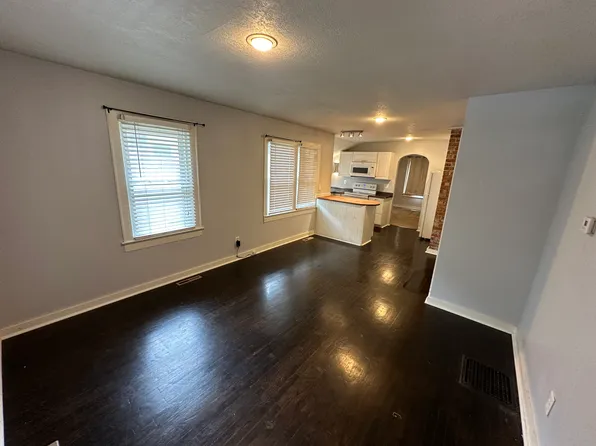 821 E 21st Ave #1, Kansas City, MO 64116