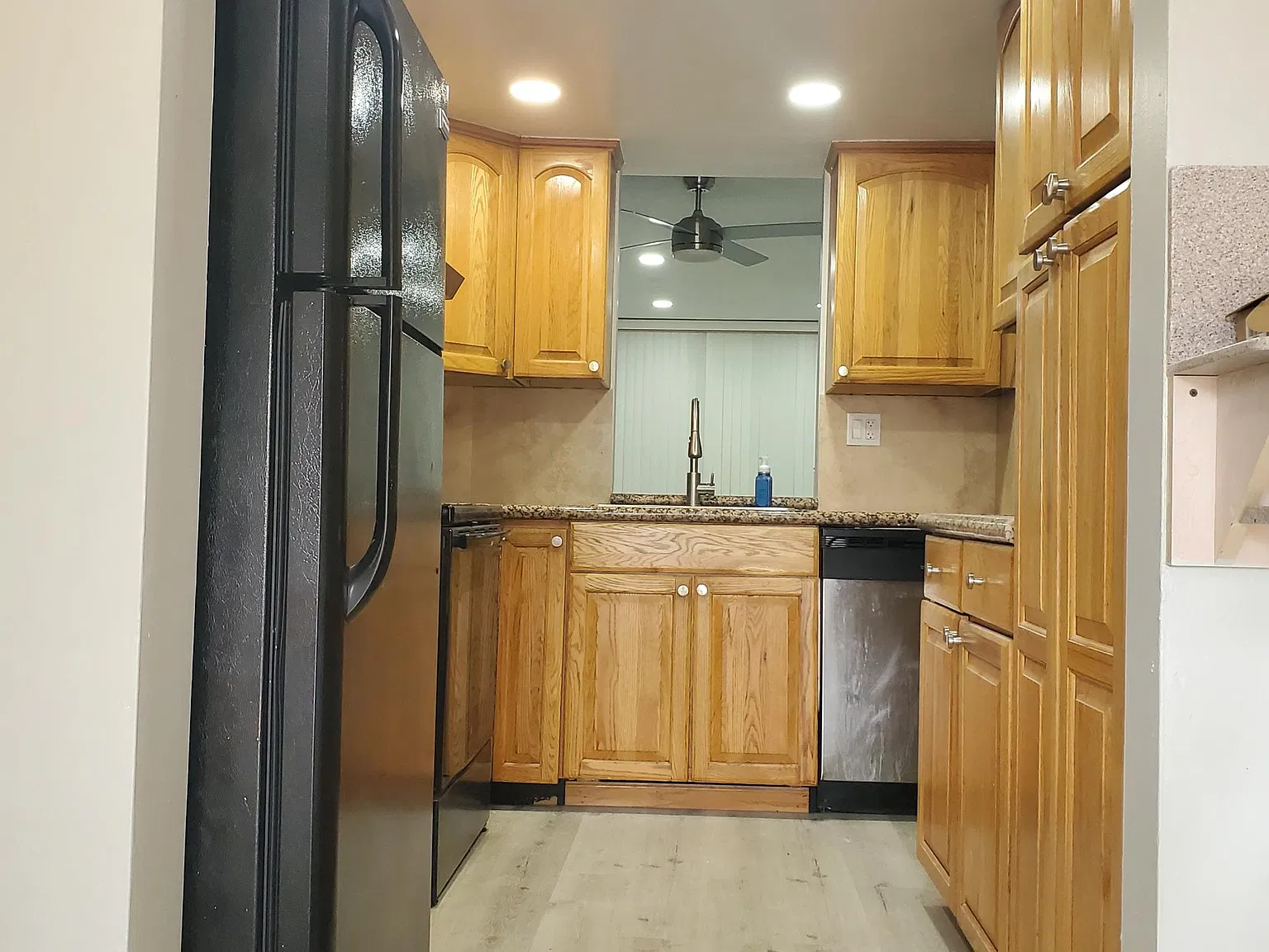 2 bed, 2.5 bath, 1179 sqft, $2,695 — Photo 4