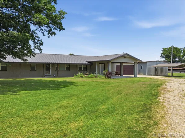 422985 E 1080th Rd, Checotah, OK 74426