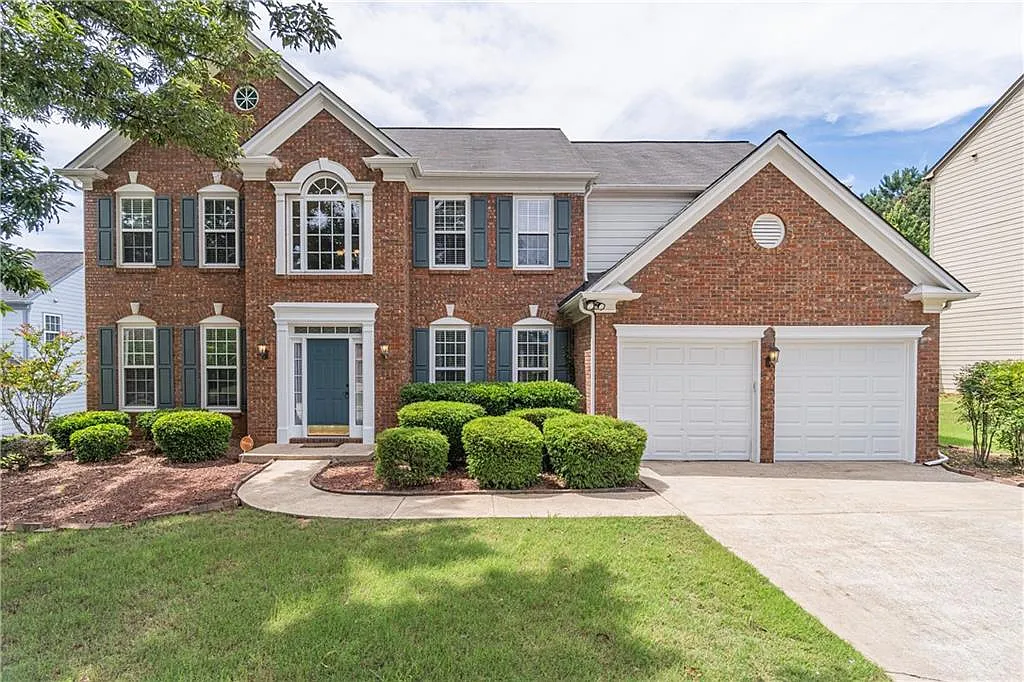 4 bed, 2.5 bath, 3164 sqft, $3,000 — Photo 1