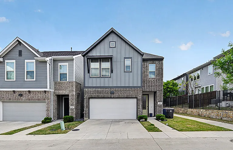 Echelon At Reverchon Bluffs Rental Homes — Photo 20