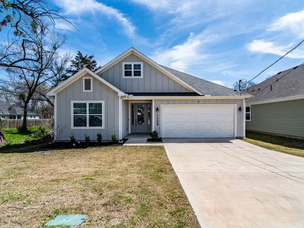 1209 Sayle St, Greenville, TX 75401