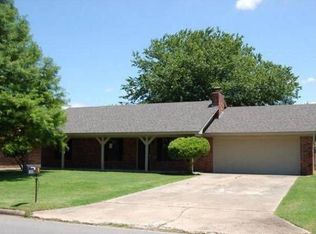 8521 Harvard Dr, Fort Smith, AR 72908
