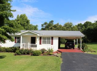 1118 W Cove Rd, Jamestown, TN 38556