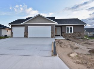 1619 S Cherry Ln, Onalaska, WI 54636