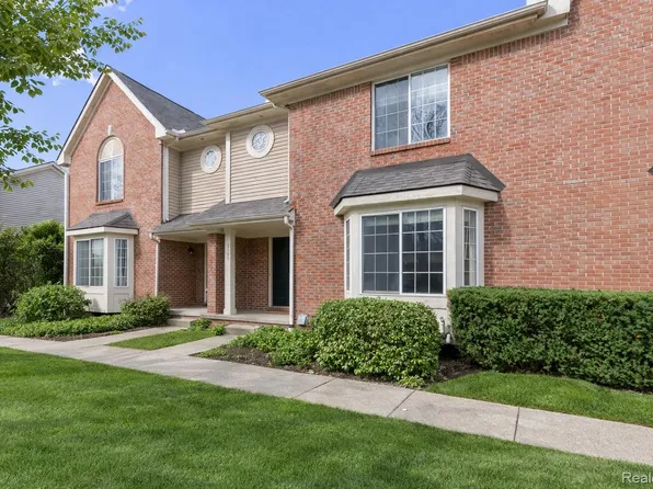 1513 Anne Dr, Royal Oak, MI 48067