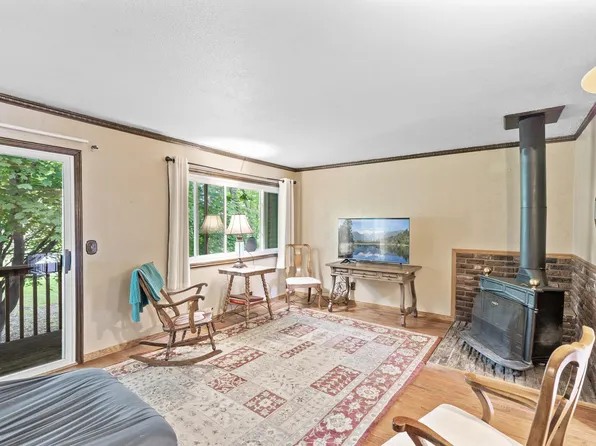 8847 Ironwood Ave S, Cottage Grove, MN 55016