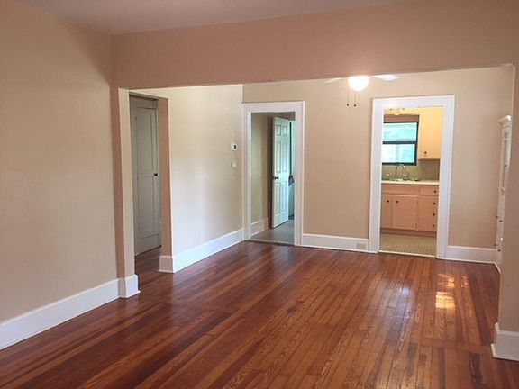 4th image of 2036 12th St N APT B