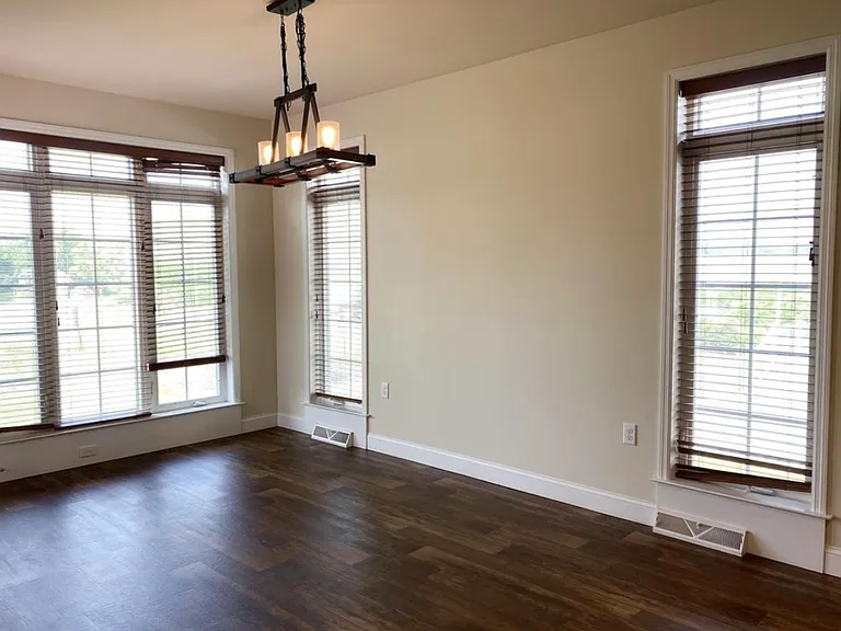 3256 Mission Hill Rd — Photo 3