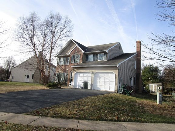 2nd image of 4115 Oliver Ct