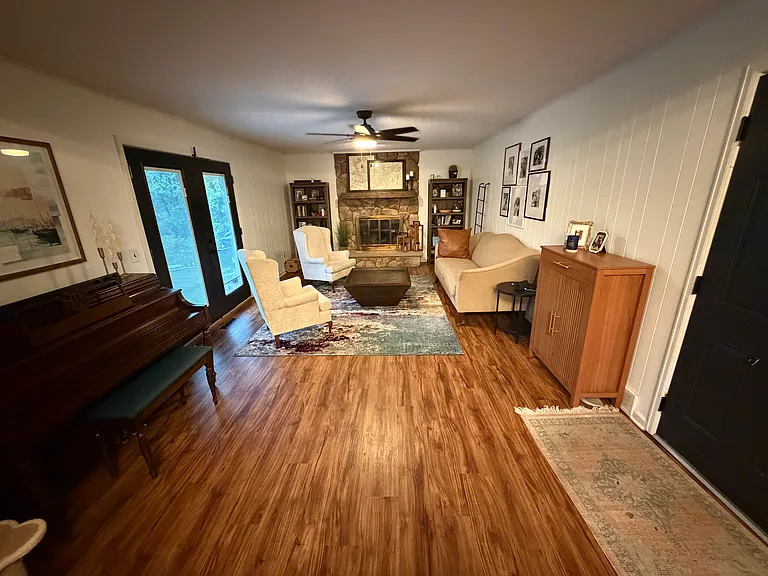 758 Cricket Ln — Photo 8