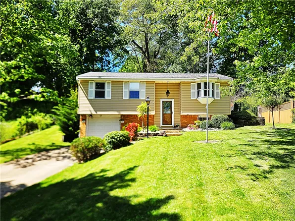 322 Chelsea Dr, Greensburg, PA 15601