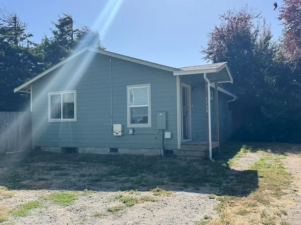 1742 Anderson Ave, McKinleyville, CA 95519